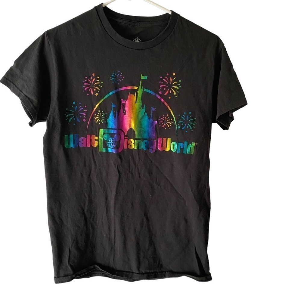 Walt Disney World Holographic Metallic Graphic Short Sleeve Crewneck Black Small
